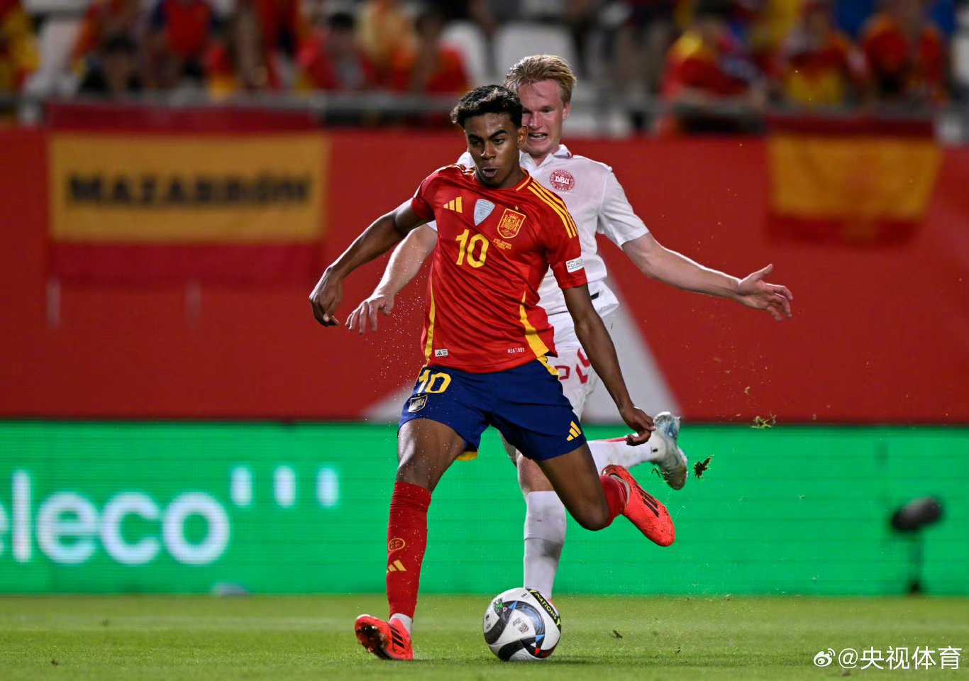 关于福建天信主场胜出，积分榜mid爬涨幅明显的信息