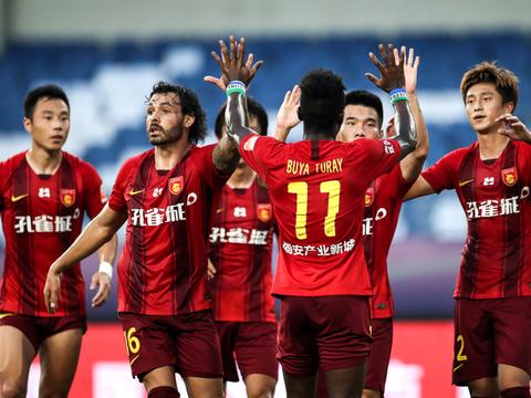 包含华夏幸福客场惨败,积分榜排名下滑步伐明显的词条 包含华夏幸福客场惨败,积分榜排名下滑步伐明显的词条