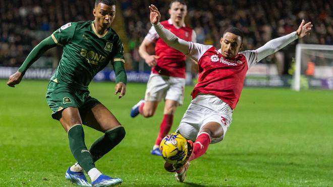 包含斯旺西城主场战平普雷斯顿,球队失球数暴增,夏季引援任务紧迫的词条 包含斯旺西城主场战平普雷斯顿,球队失球数暴增,夏季引援任务紧迫的词条