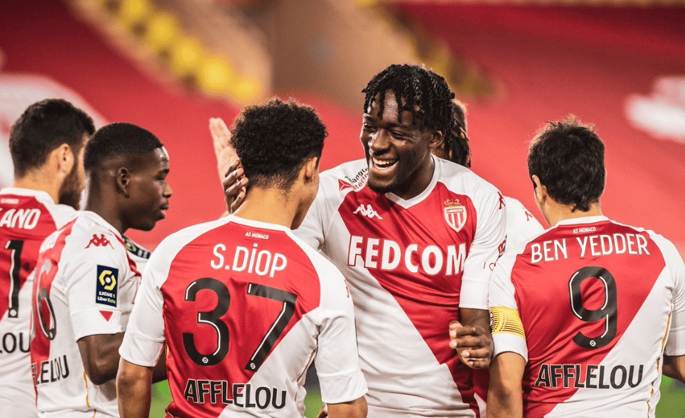 包含摩纳哥全队表现稳定，连续多场不败的词条