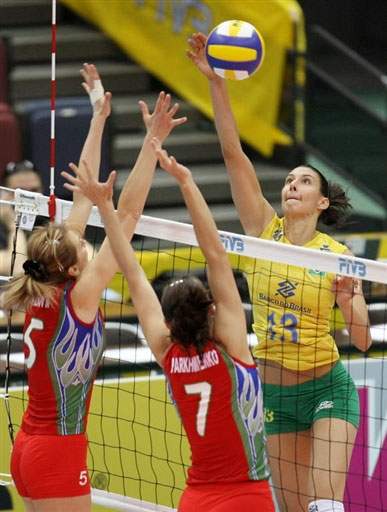 关于阿塞拜疆队后发先至，白俄罗斯队无法招架的信息