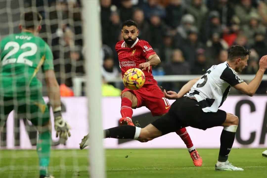 马赛前锋连续进球,球队士气高涨的简单介绍 马赛前锋连续进球,球队士气高涨的简单介绍