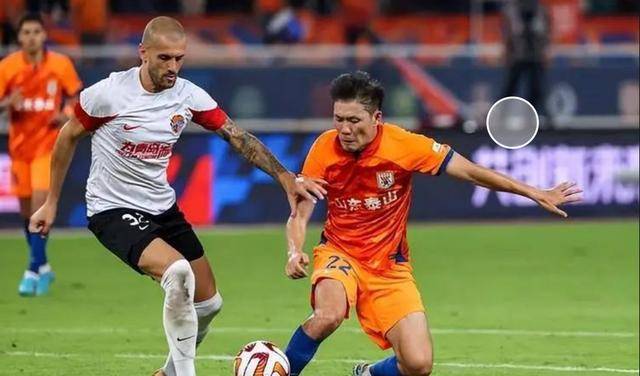 关键之战：上港挑战国安，胜负难分的简单介绍