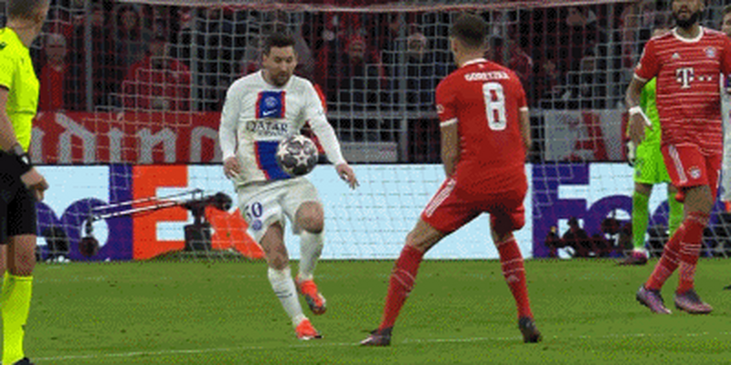 拜仁击败对手，顺利晋级欧冠决赛