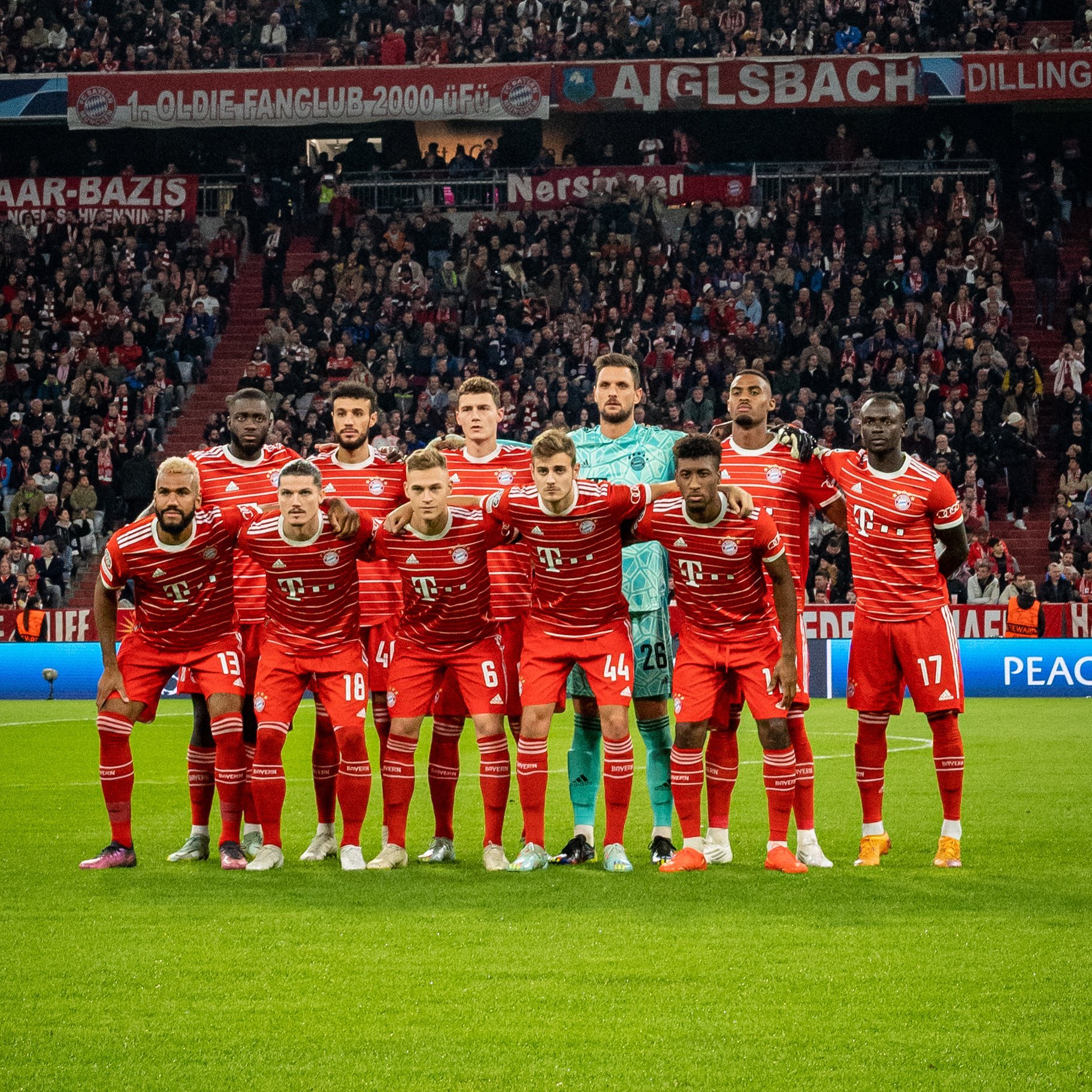 拜仁击败对手，顺利晋级欧冠决赛