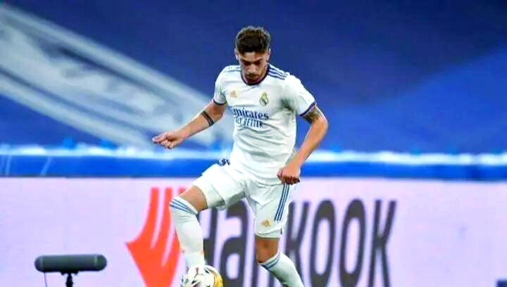 半决赛反超晋级，巴塞罗那逆转皇马进决赛