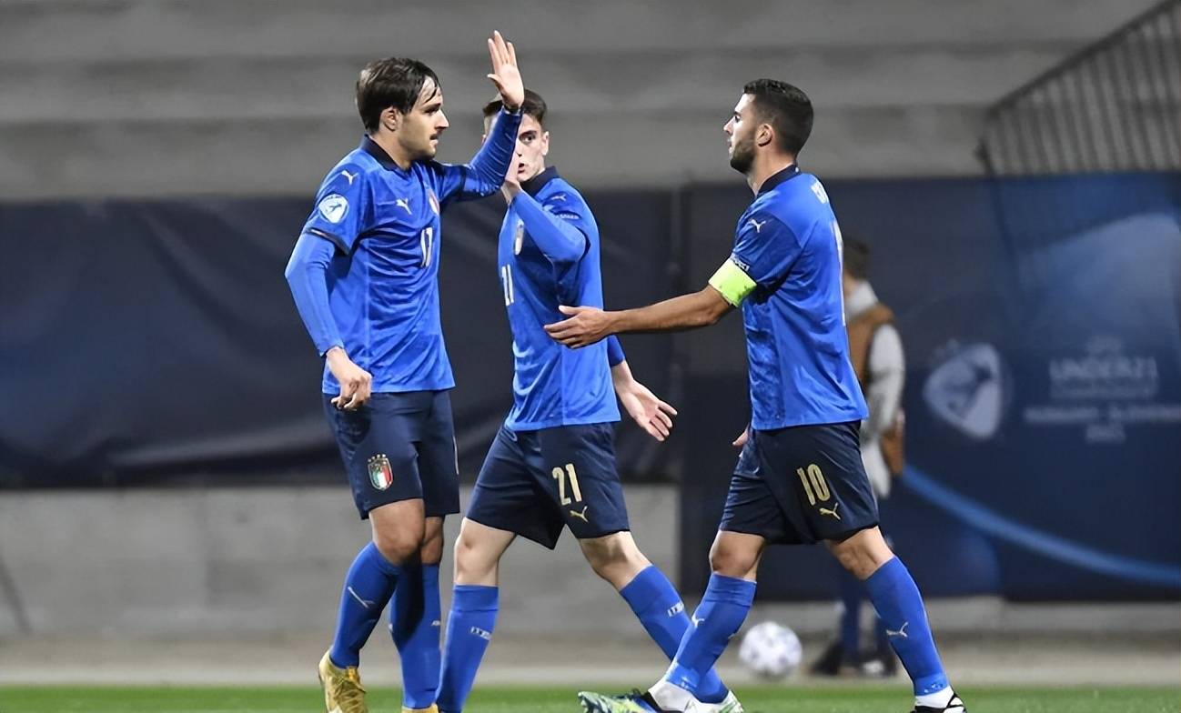 意大利国家队备战瑞士关键之战，全力以赴