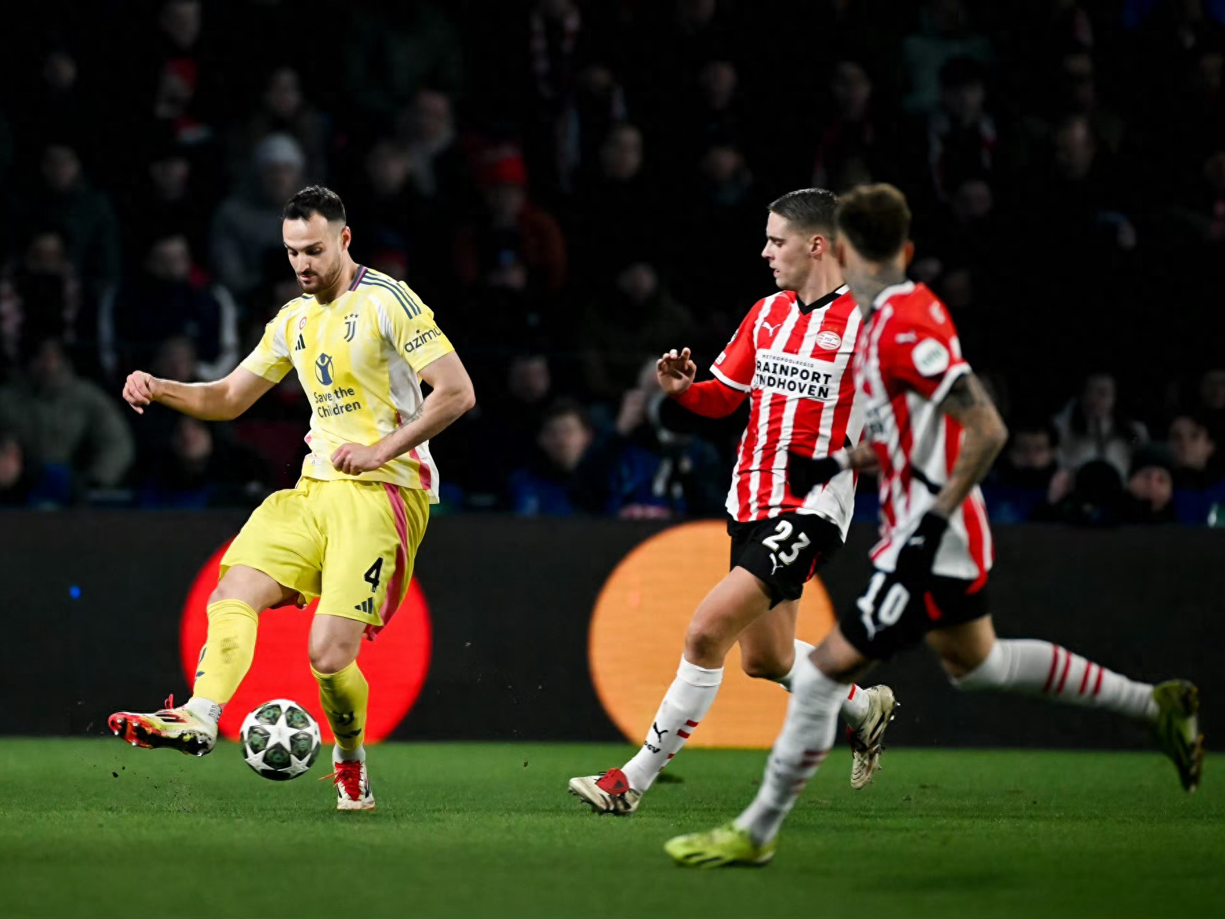 九游体育官网-关于尤文图斯客场逆转战胜，取得关键胜利的信息