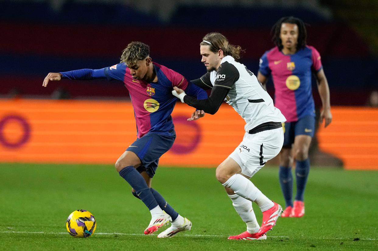 巴塞罗那主场大胜巴伦西亚，横扫对手的简单介绍