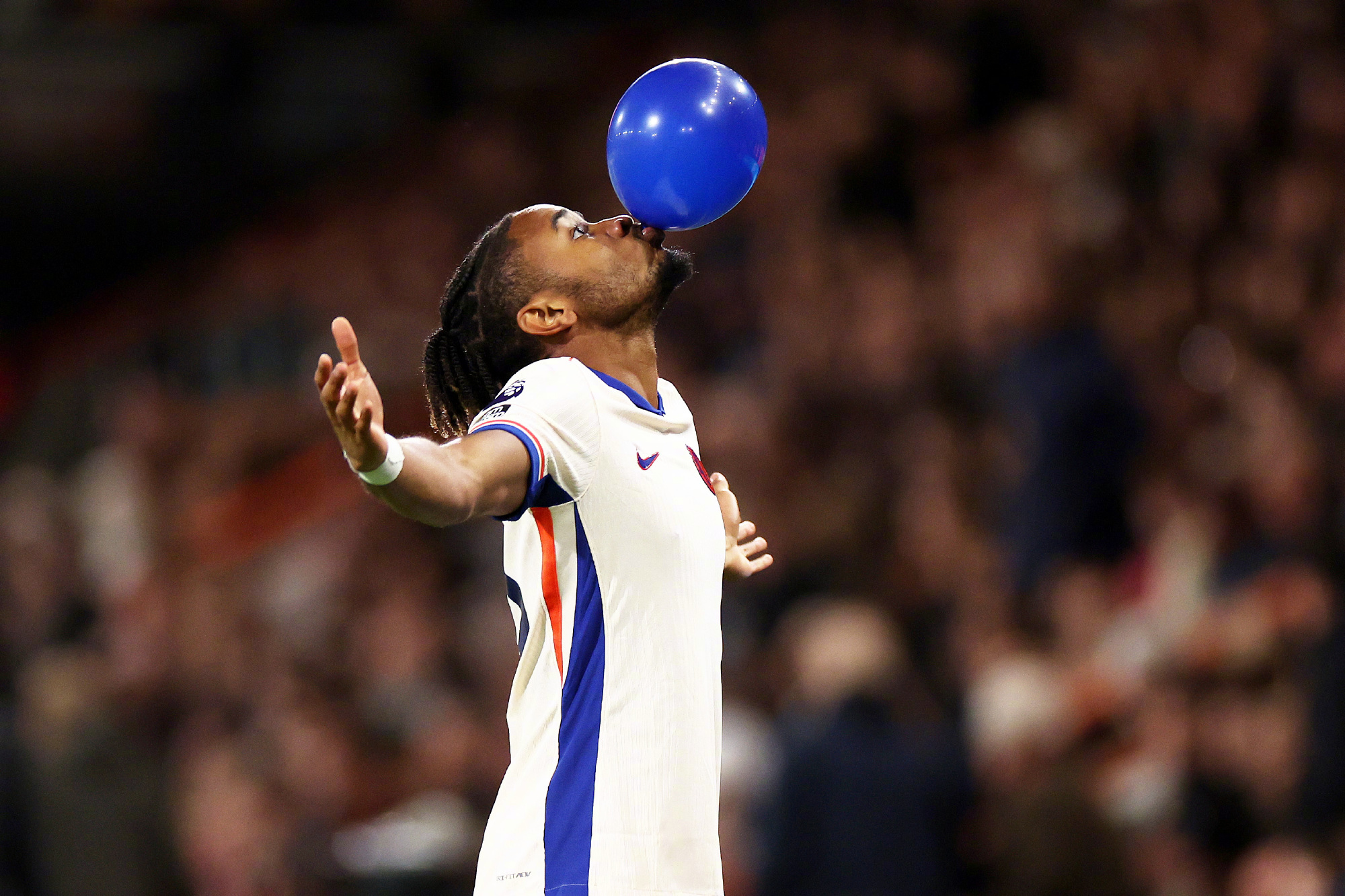 切尔西负于伯恩茅斯，阻击前进步伐