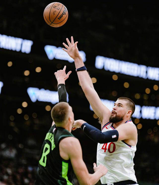 莱切斯特城防守固若金汤，助球队保持领先的简单介绍