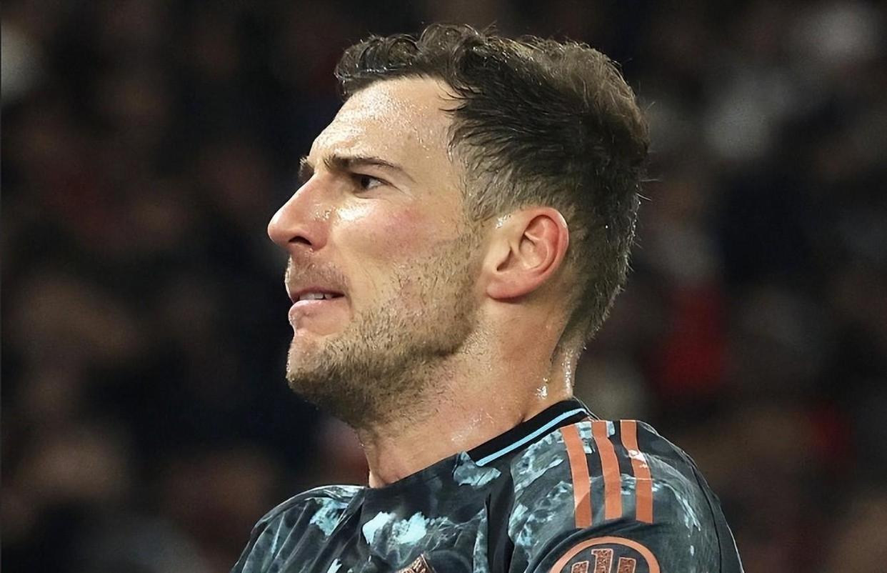 斯图加特队坚决守住榜首位置,士气高昂 斯图加特队坚决守住榜首位置,士气高昂