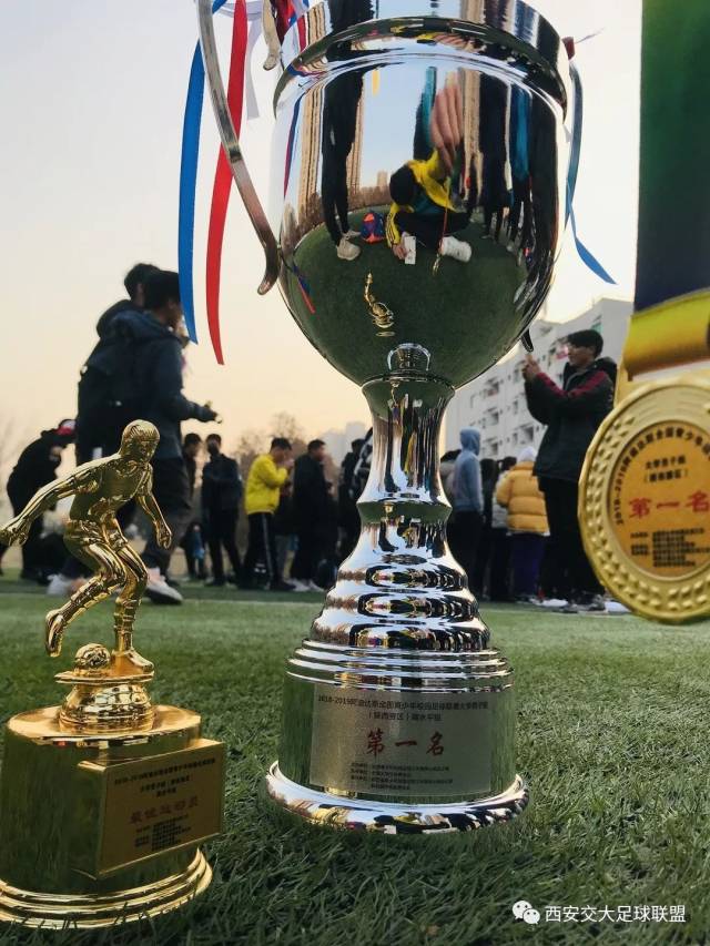 葡萄牙选手斩获金牌,傲视群雄 葡萄牙选手斩获金牌,傲视群雄