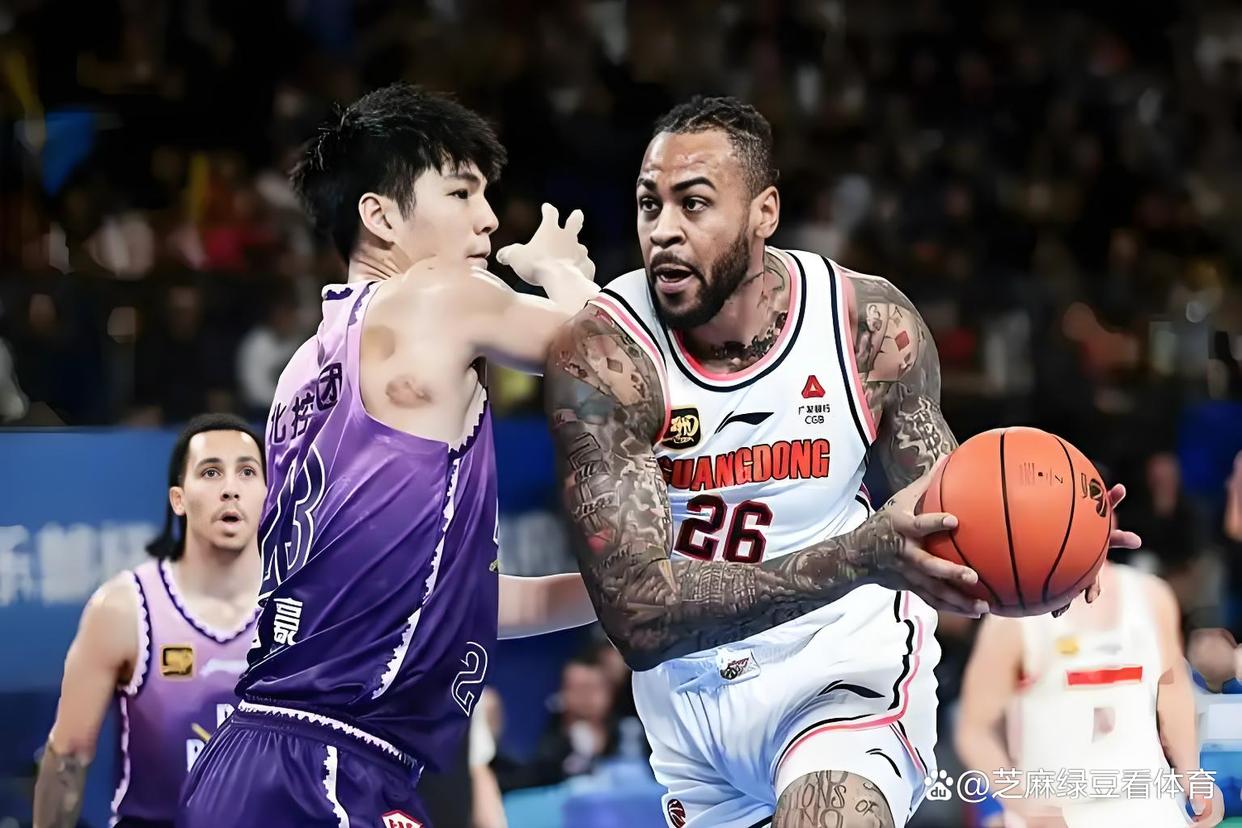 四川队准备对阵上海队