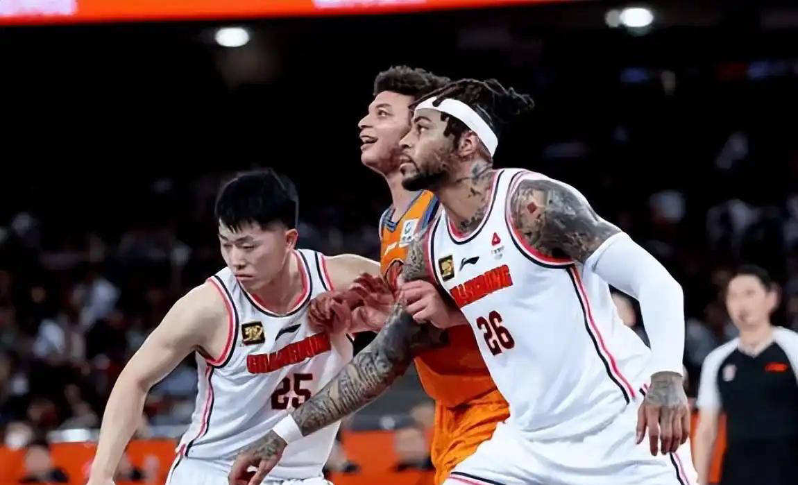 九游体育在线-关于季后赛淘汰赛开打，球队士气高涨的信息