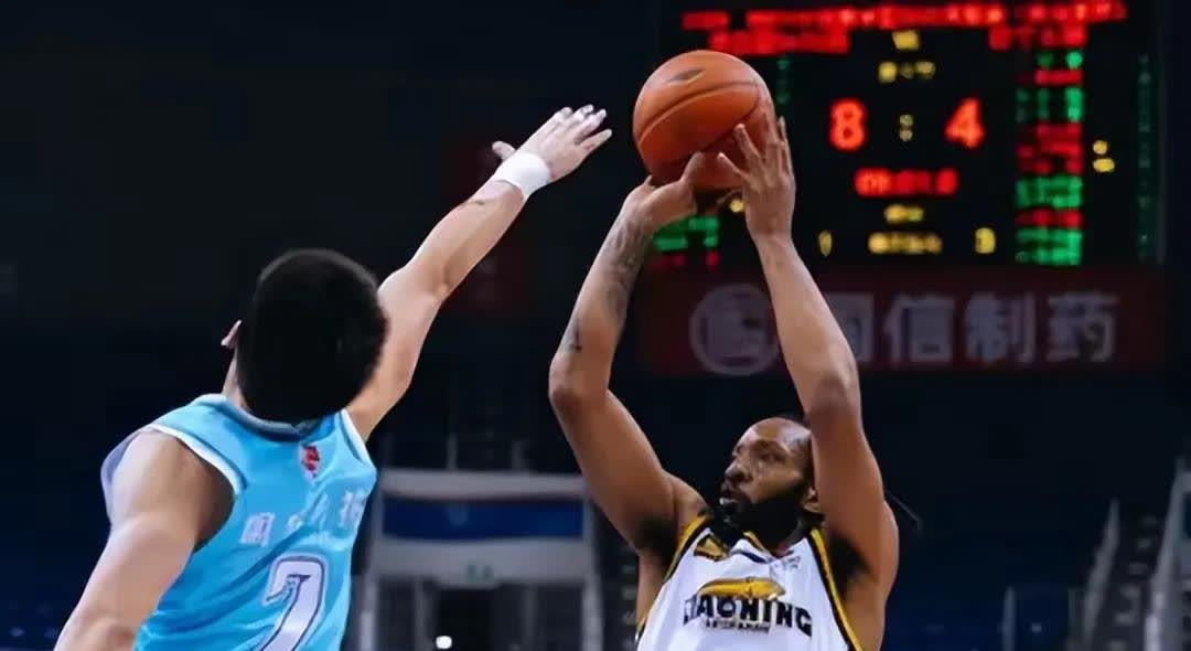 九游体育官方登录入口-青岛队斗志昂扬，势不可挡！的简单介绍