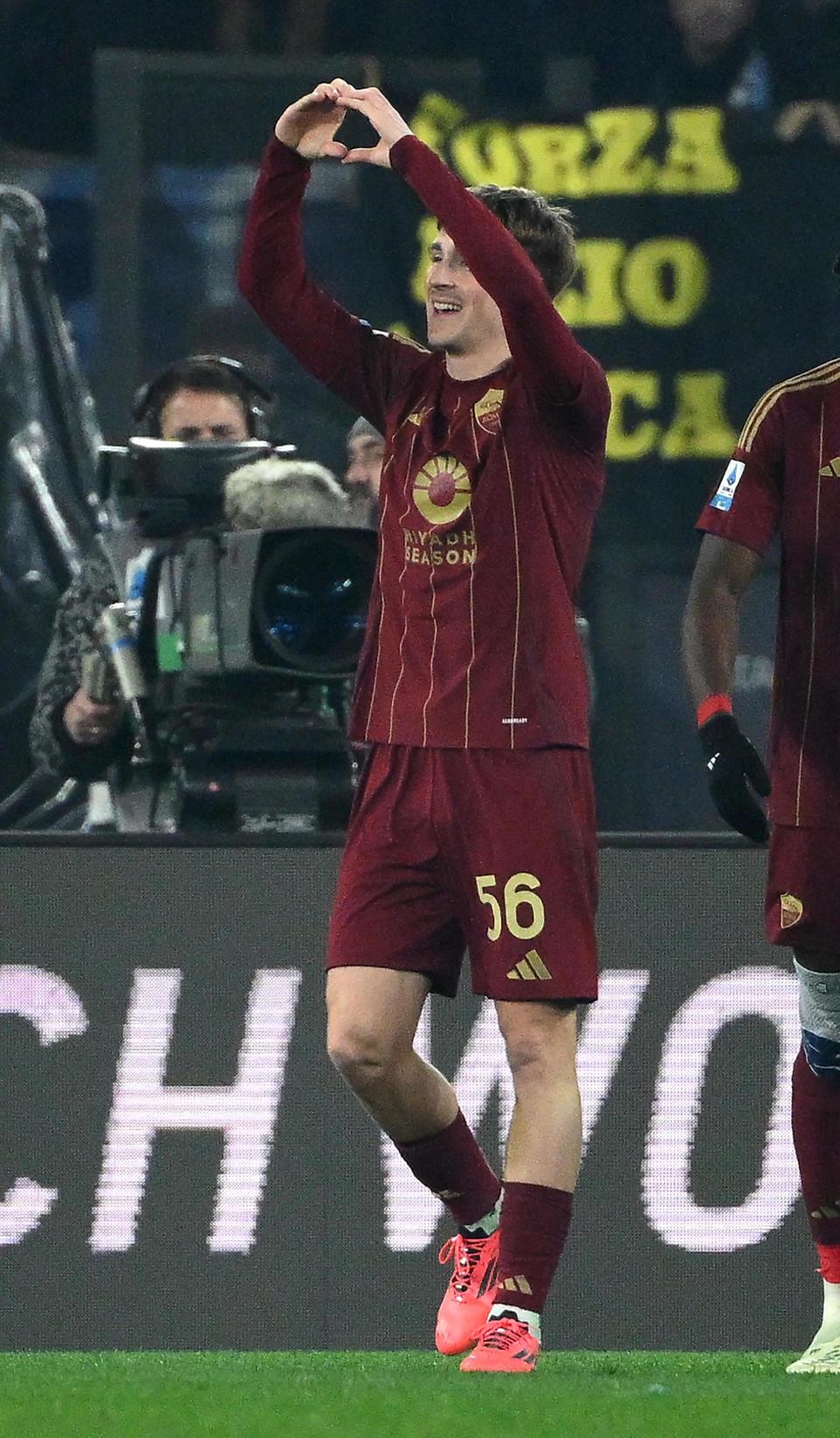 罗马队伤愈球员回归训练，备战下场大战