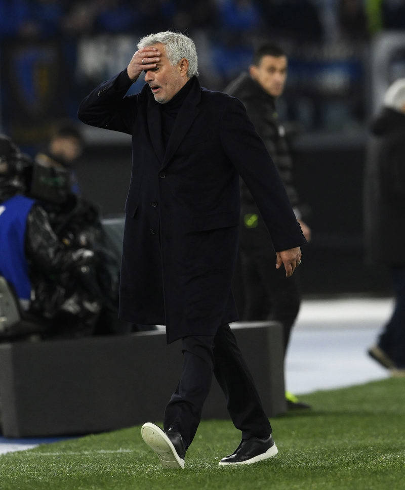 热刺主教练战术奇招频现，助球队获胜的简单介绍