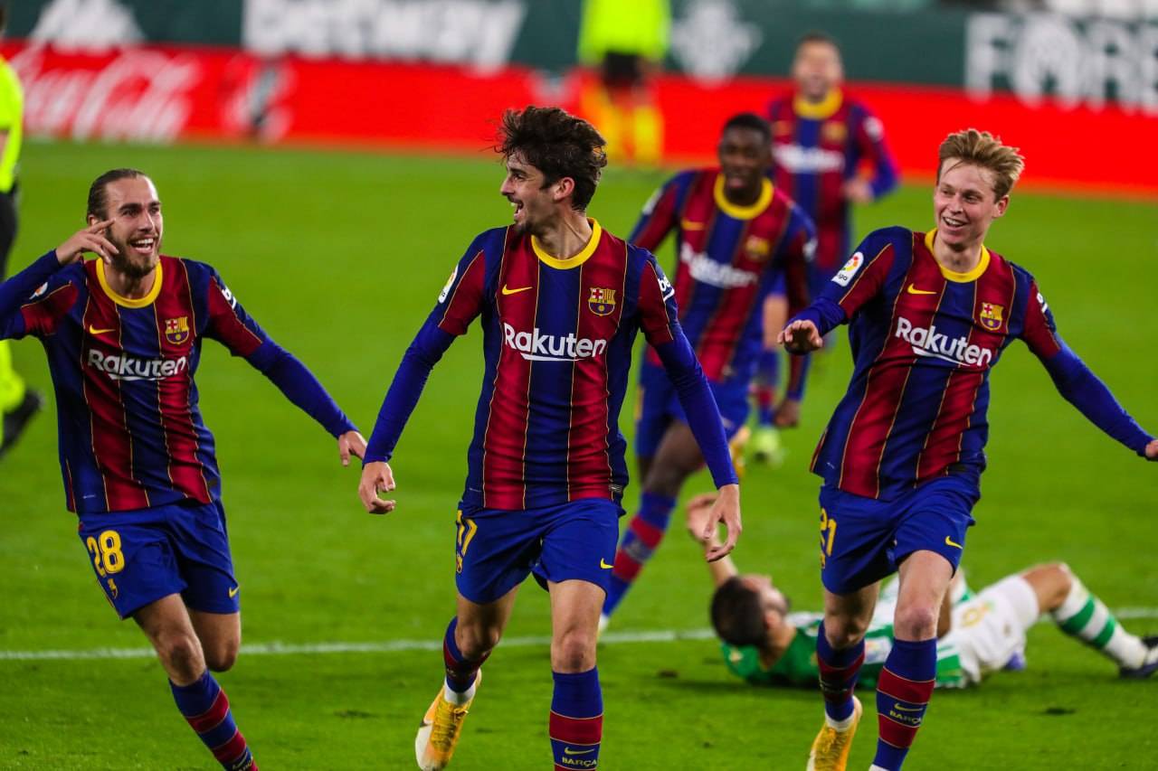 九游体育app下载-瓦伦西亚领军巴萨，双雄对决将谁屹立擂台的简单介绍