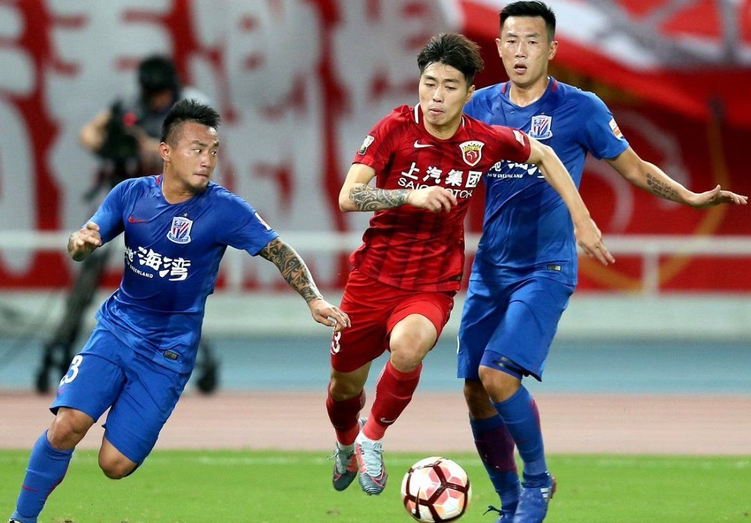 包含国内职业足球比赛新赛季即将揭幕，球迷期待不已的词条