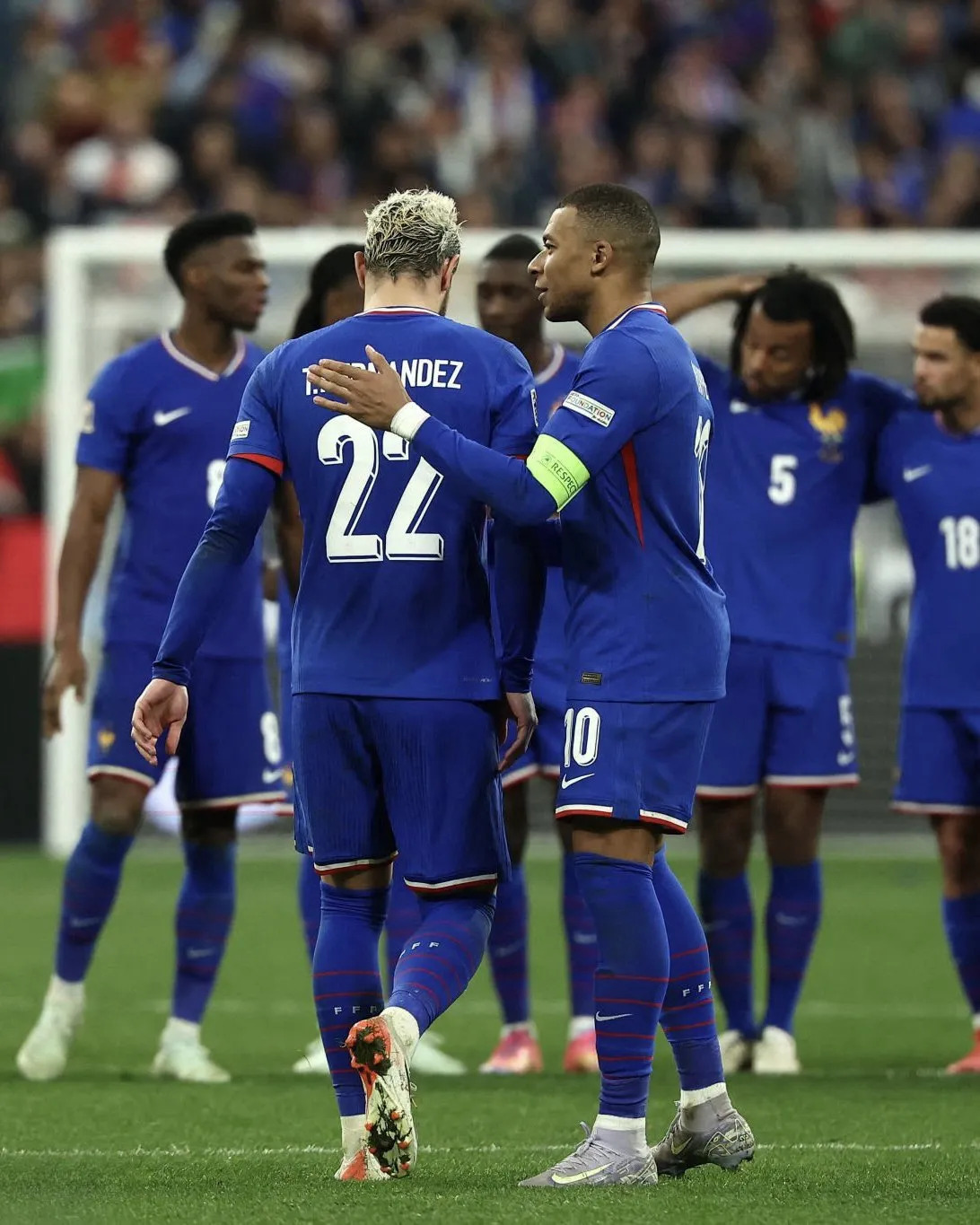 关于奥赛主场失利，足球联赛精彩纷呈的信息