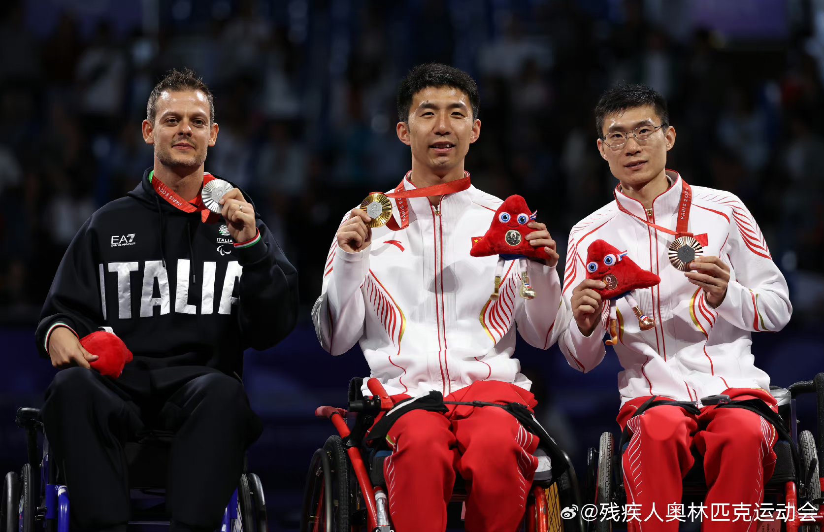 九游体育网页版-巴拿马选手在击剑比赛中获得金牌