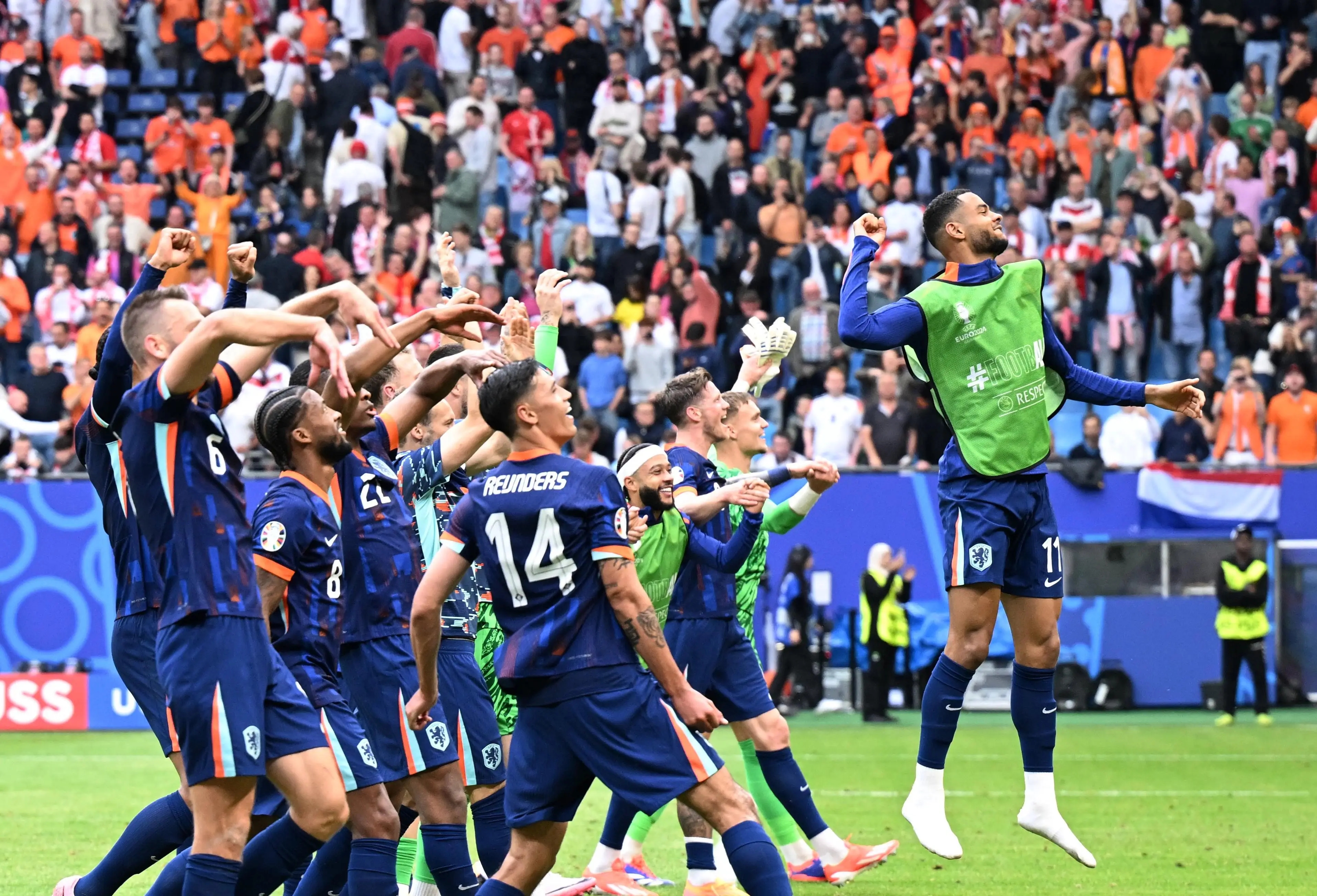 关于惊艳全场！国际比赛中一支球队引人注目的信息