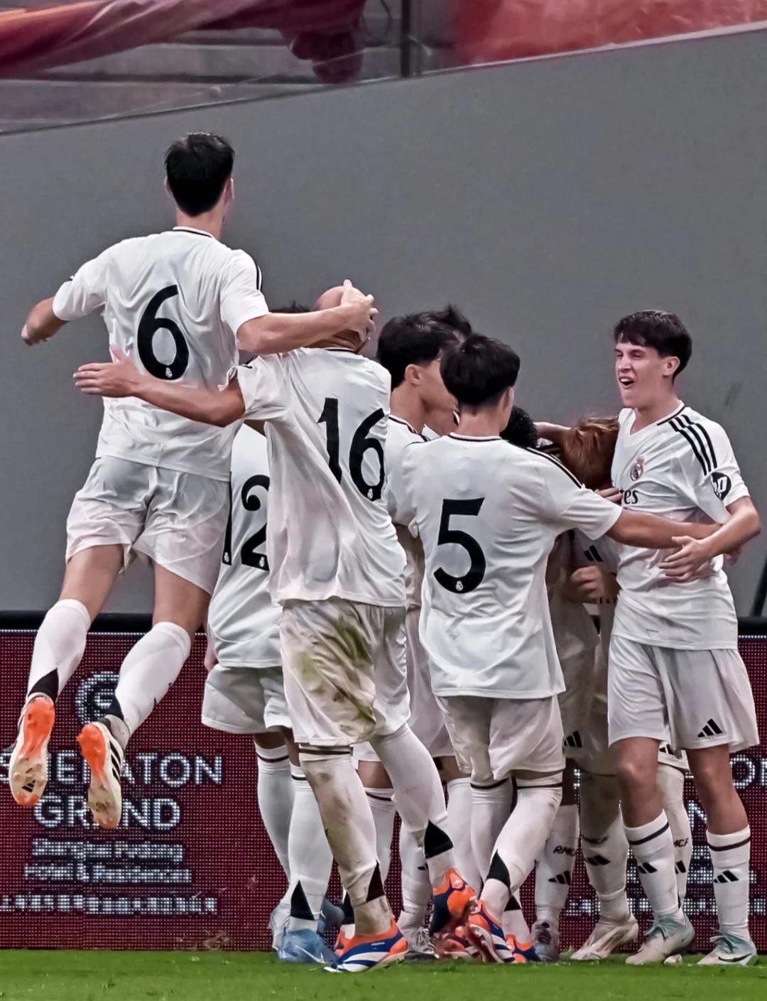 皇马险胜战绩不佳，小组出局压力山大的简单介绍