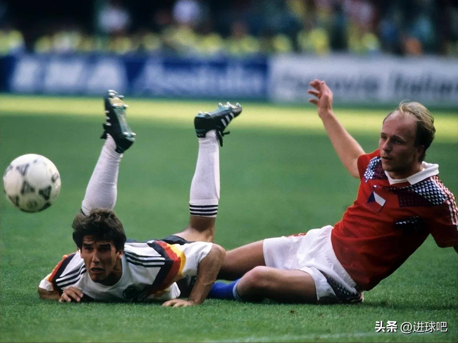 捷克队实现逆转，成功晋级半决赛