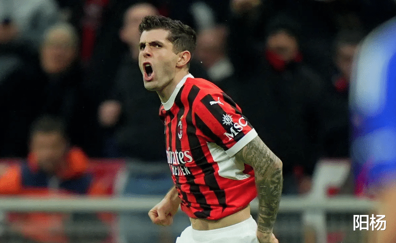 AC米兰客场逼平那不勒斯，继续领跑意甲积分榜