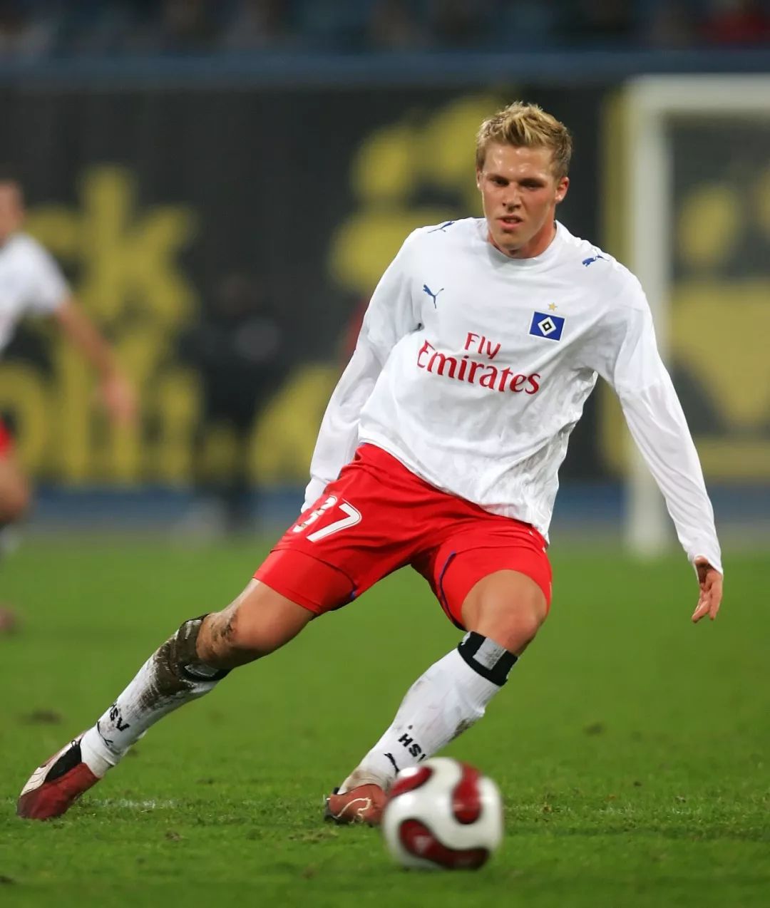 九游体育app-汉诺威实力有限，德甲降级悬念浓厚