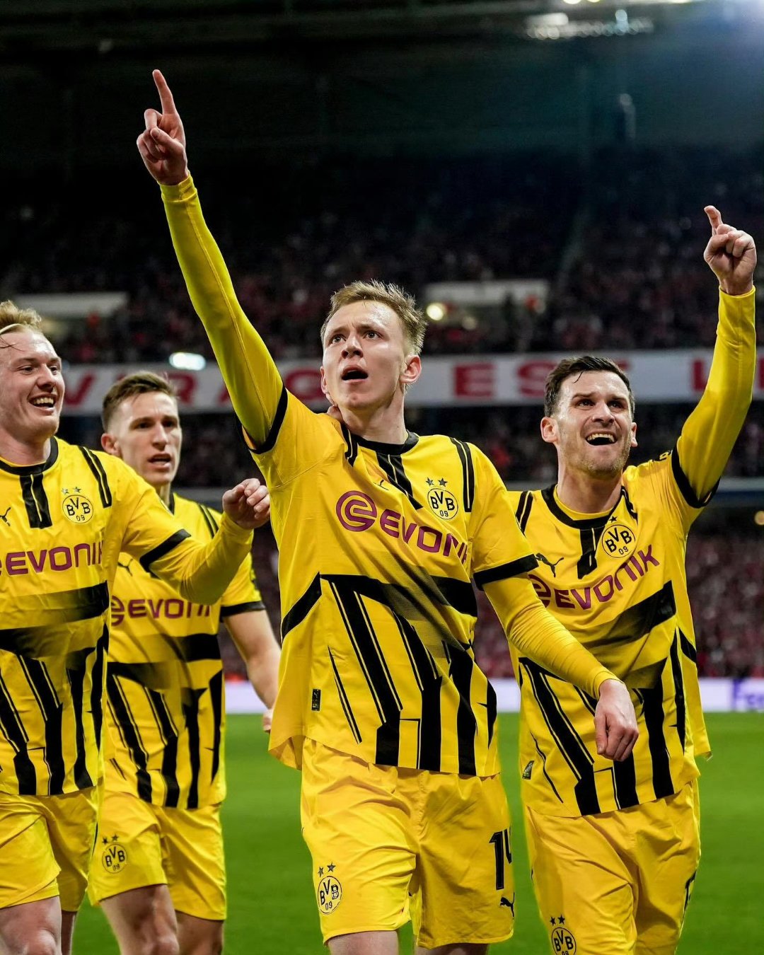 关于多特蒙德苦苦求胜,晋级机会仍存的信息 关于多特蒙德苦苦求胜,晋级机会仍存的信息