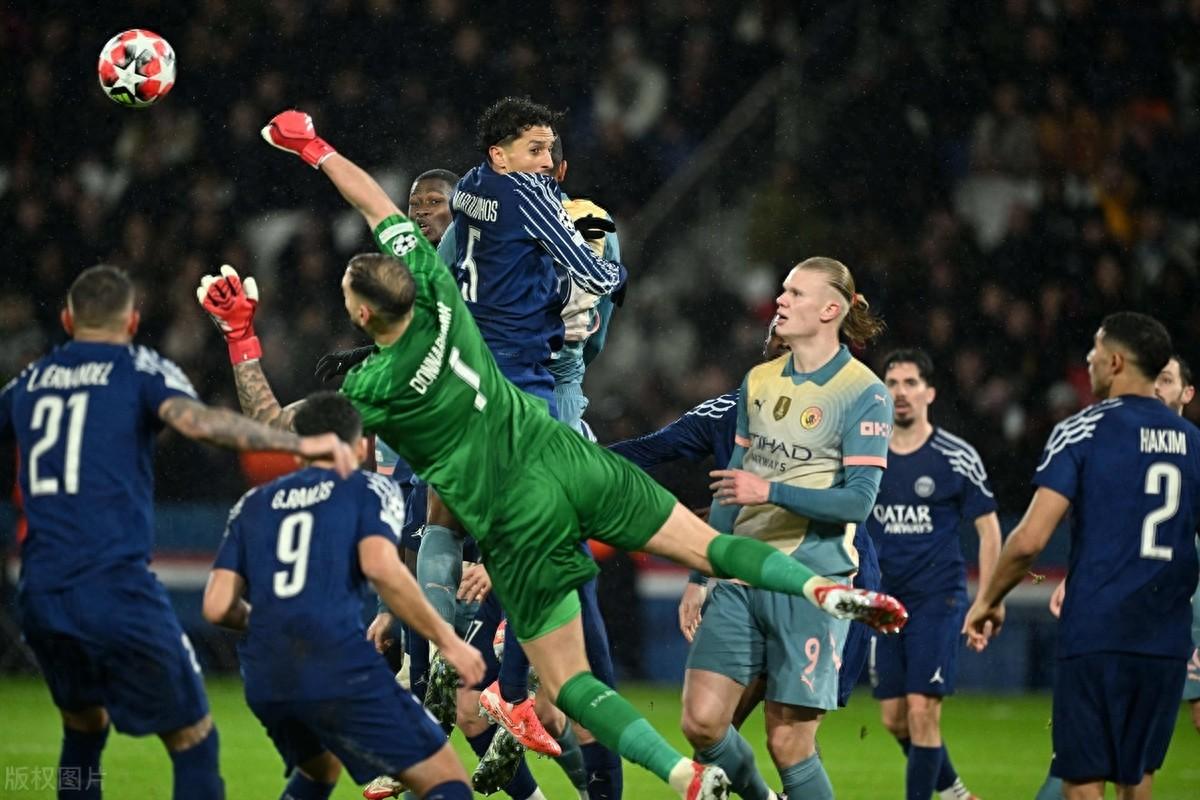 曼城大胜多特蒙德，晋级欧冠