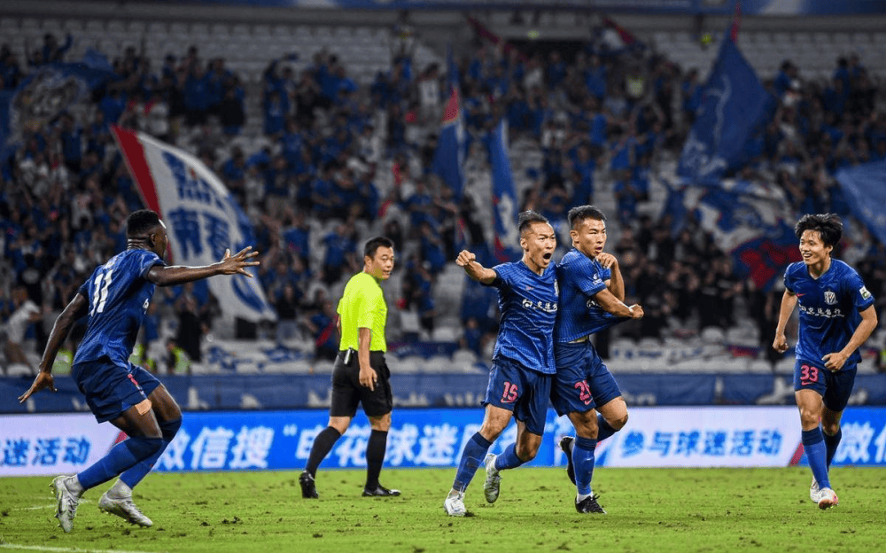 九游体育app-一支实力不俗的球队在比赛中遭遇波折