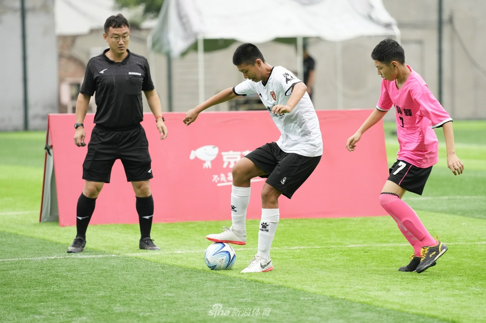 九游体育官方登录入口-包含战火足球领域升温！球队实力角逐的词条