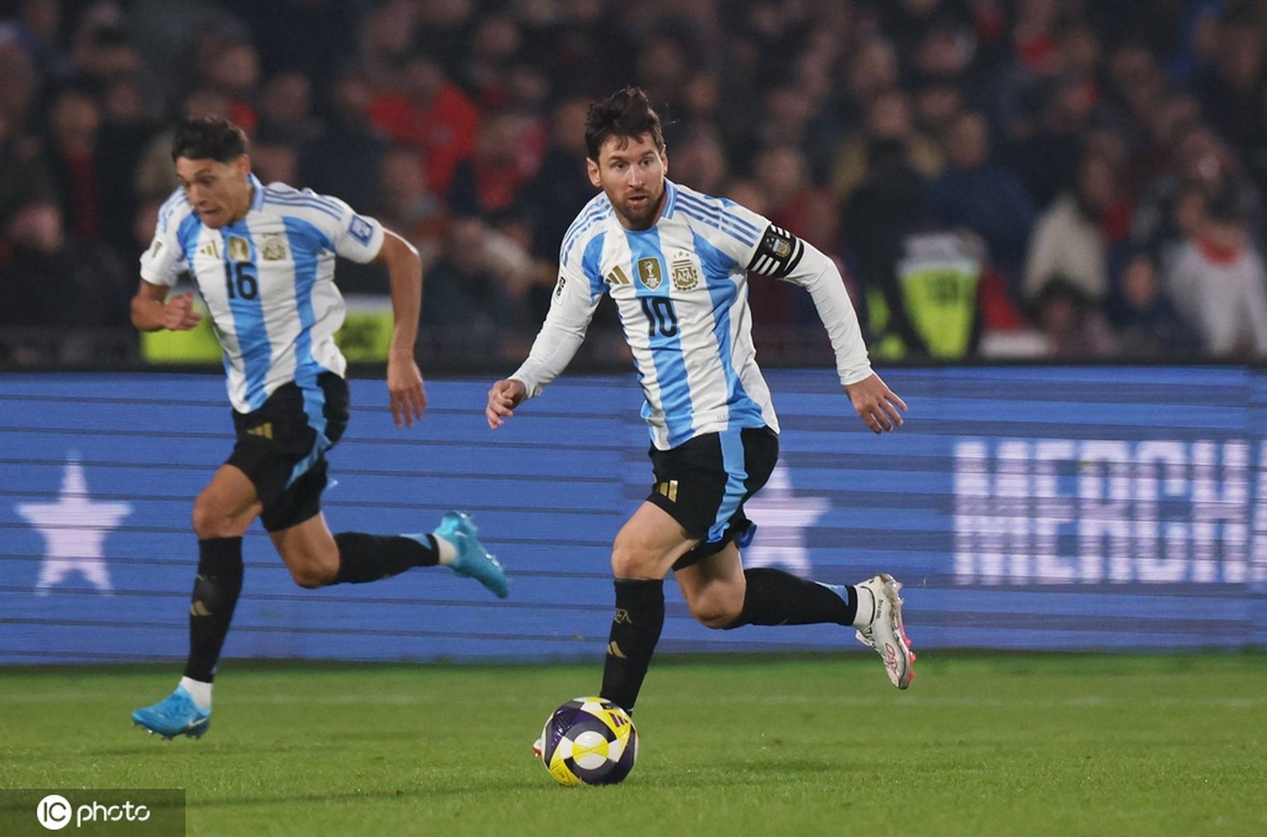 包含阿根廷狂人一半的绝技,阿根廷狂人定要闪躲的词条 包含阿根廷狂人一半的绝技,阿根廷狂人定要闪躲的词条