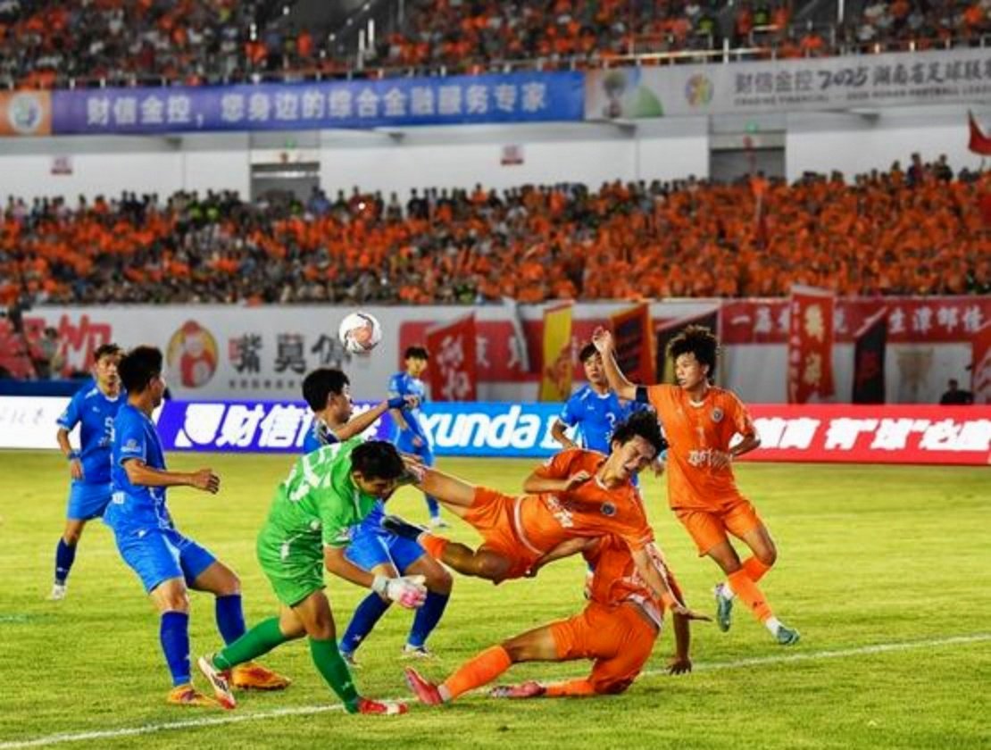 突破困境，球队赢得关键胜利