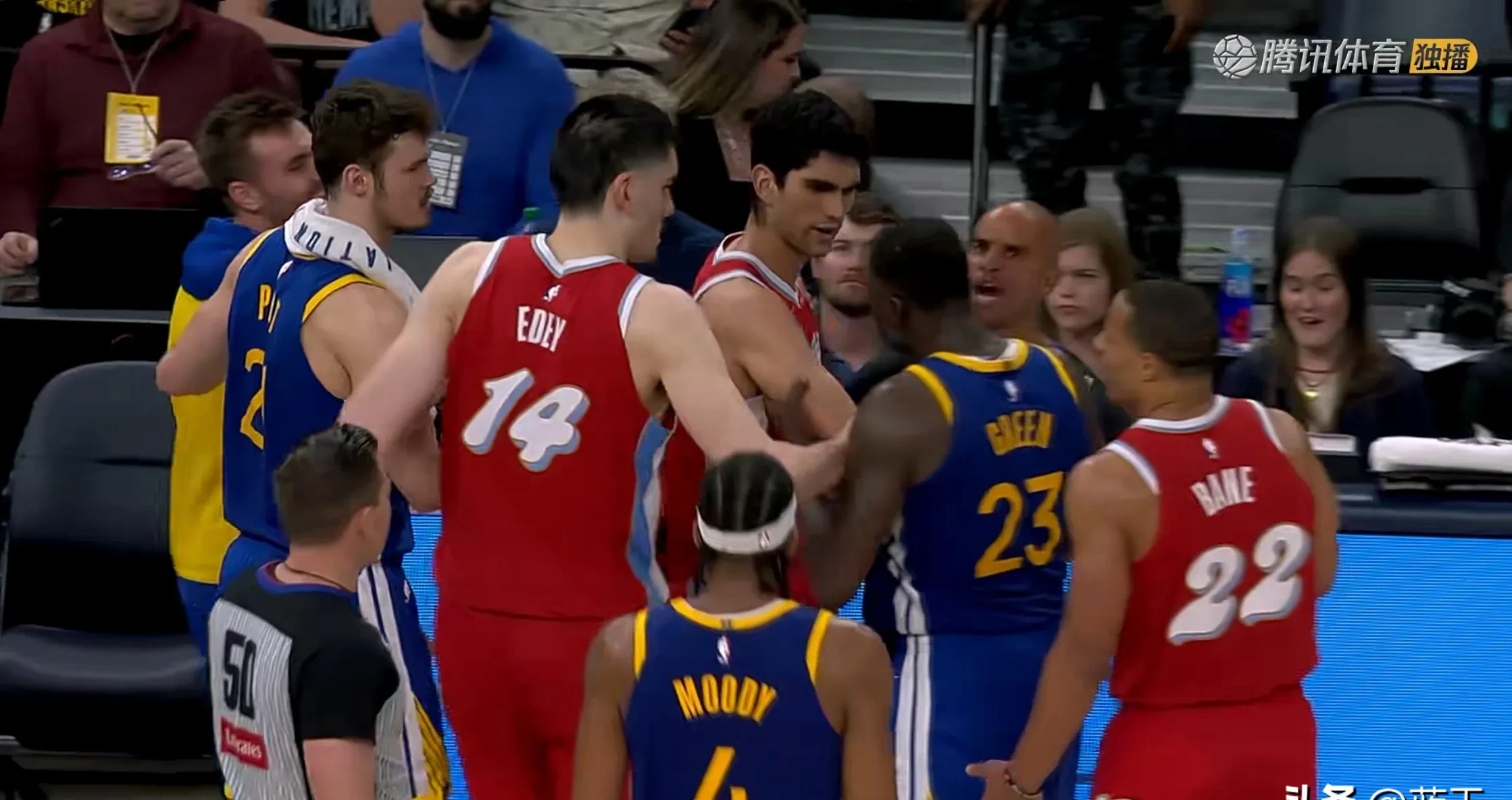 勇士惨败魔术,遭遇三连败 勇士惨败魔术,遭遇三连败