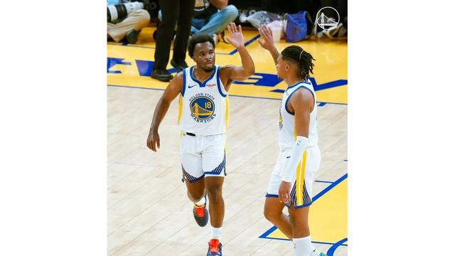 勇士惨遭开拓者逆转，遗憾丢掉大比分。