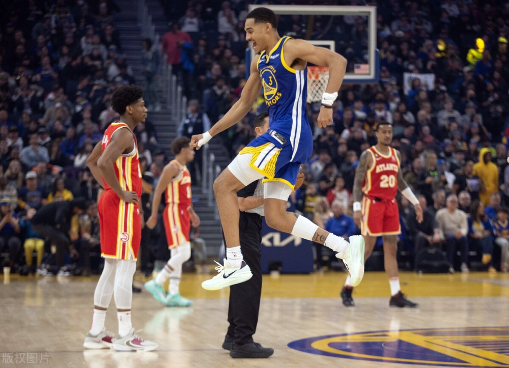 艾尔顿率篮猛取近两连胜 艾尔顿率篮猛取近两连胜