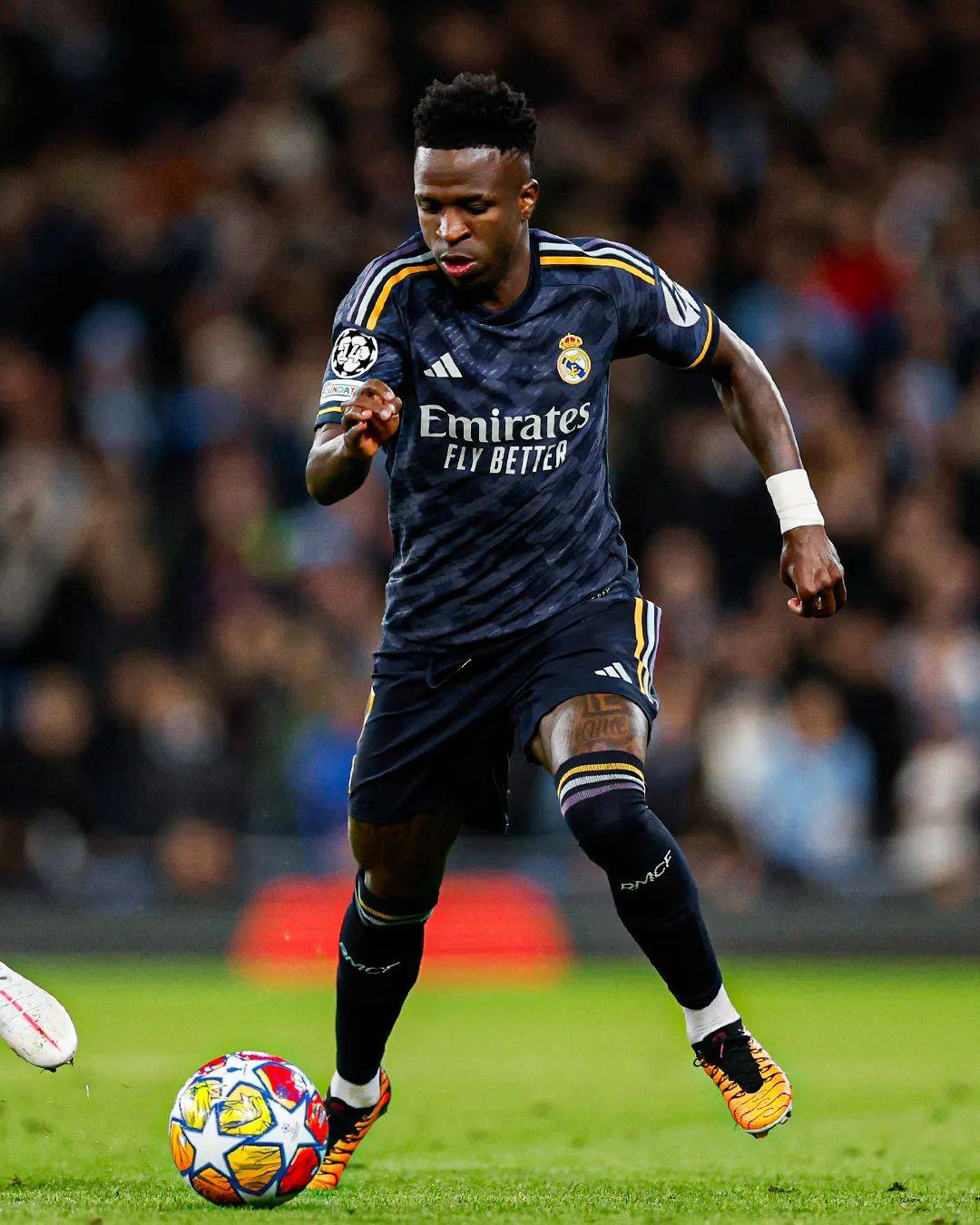 关于利物浦大胜曼城，晋级欧冠半决赛的信息